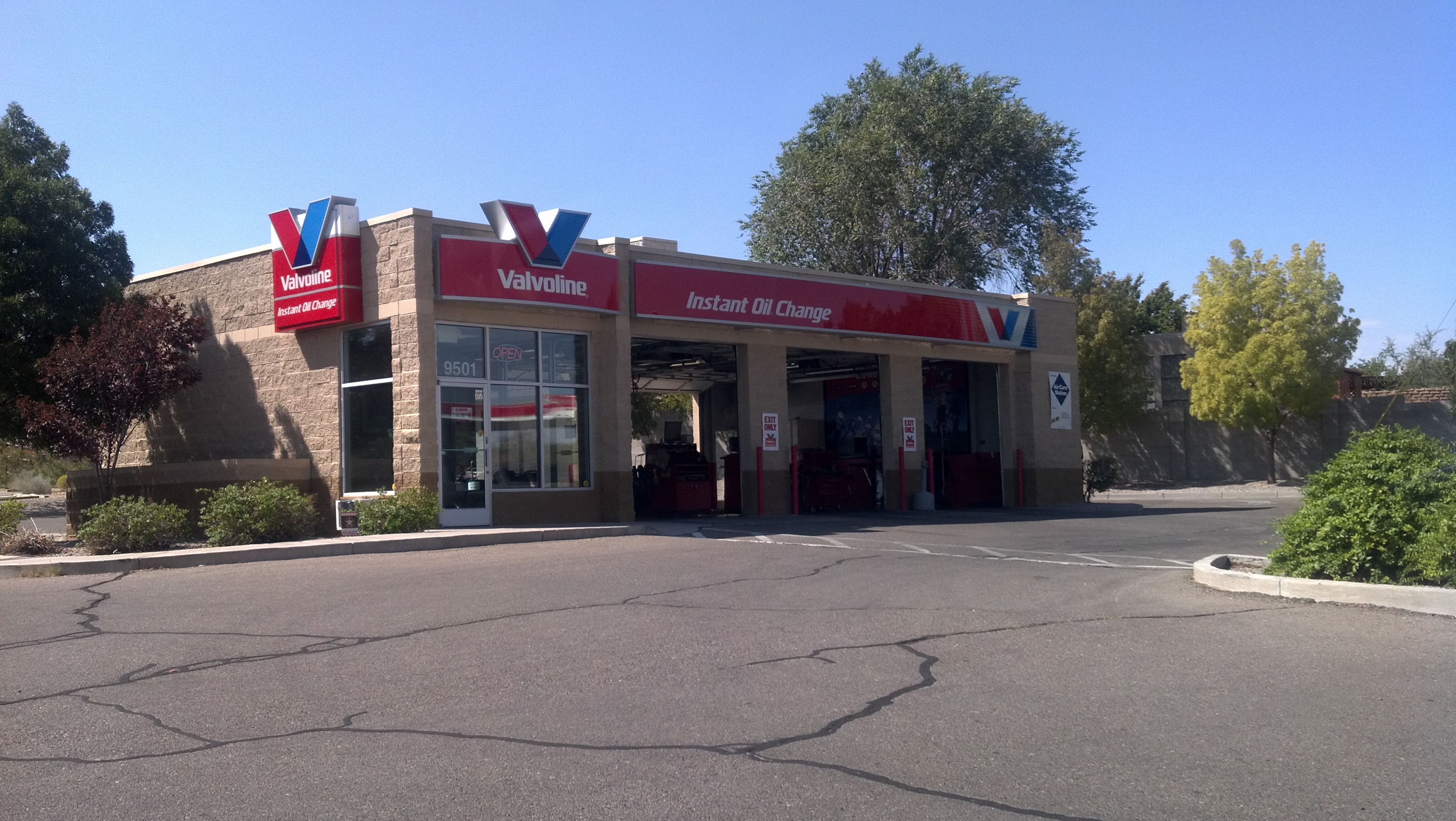 Valvoline Instant Oil Change Albuquerque, NM, 9501 Golf Course Road Nw