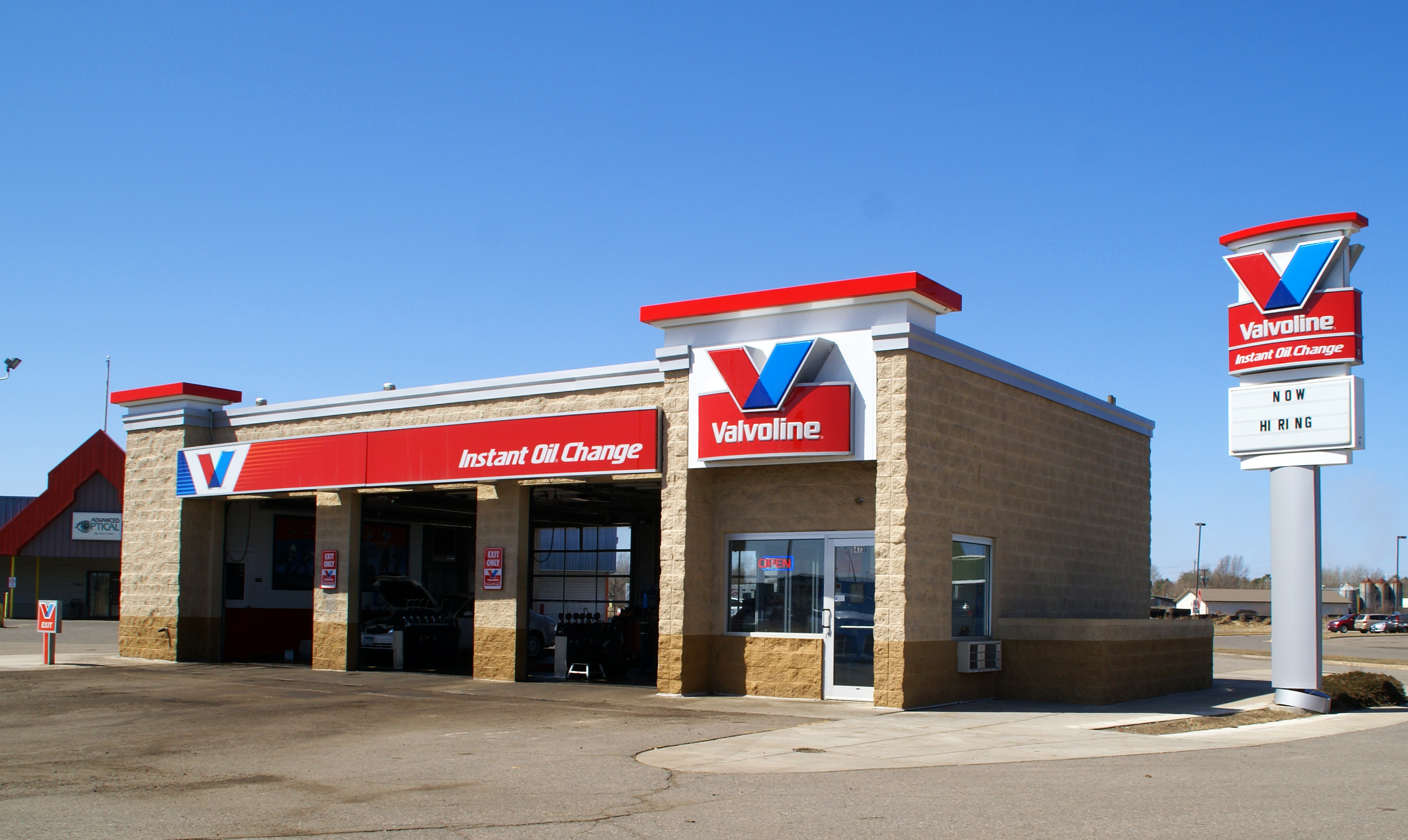 Valvoline Instant Oil Change Virginia, MN, 5473 Mountain Iron Dr